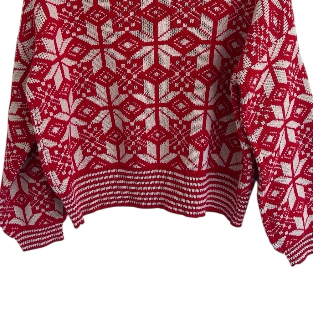 The Great Red Snowflake Pullover in Alpine Spice Small (1) - Picture 6 of 11